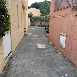 Superbe Emplacement , Terrasse Et Parking! Appartamento